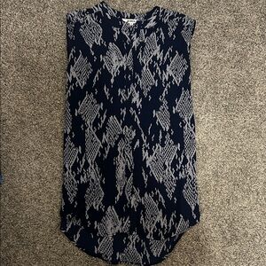 BB Dakota Navy and White Abstract Blouse